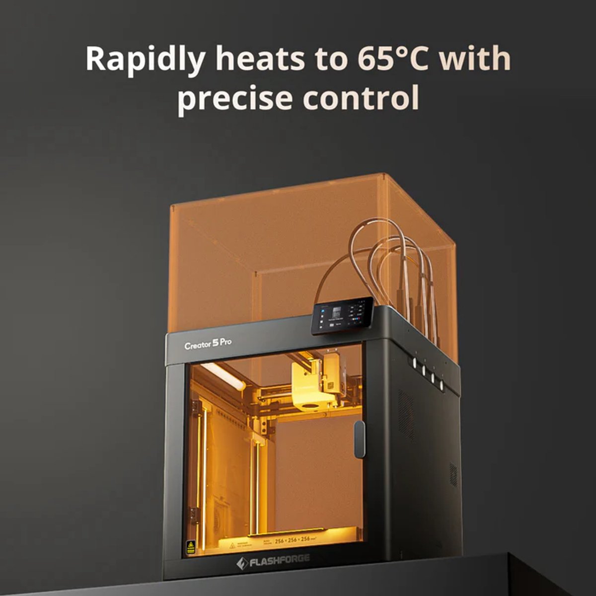 Creator 5 Pro met oranje verlichte, verwarmde bouwkamer tot 65 °C
